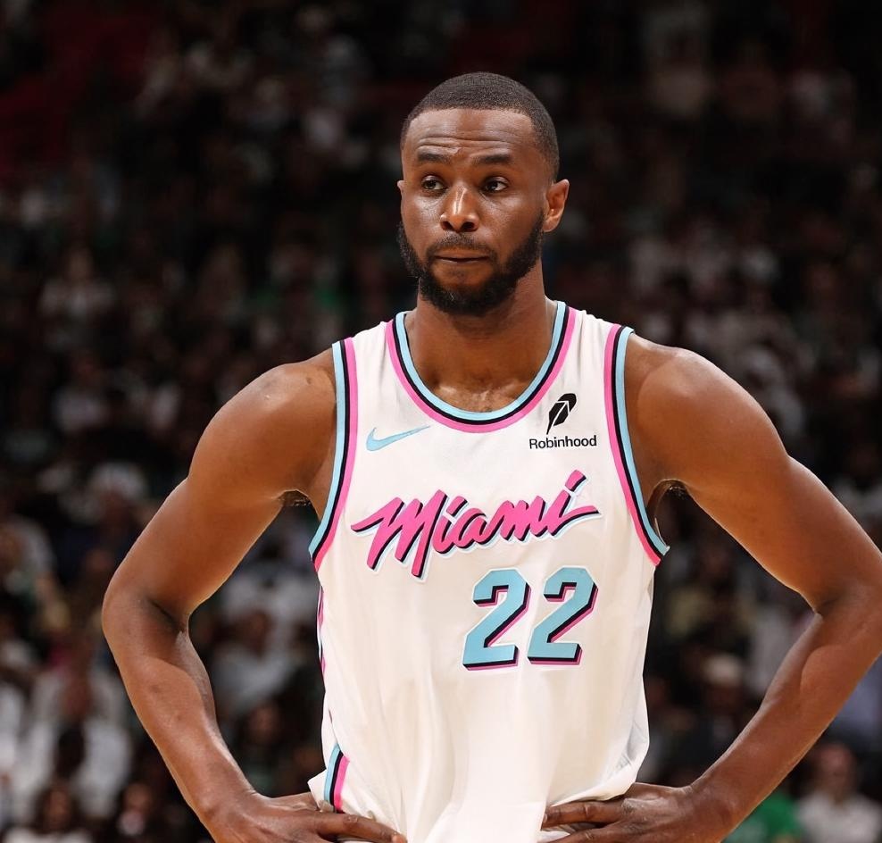 阿贾克斯关键时刻队长鼓劲;志在NBA总决赛名次提升;球迷炸锅;资深球员宣示担当的简单介绍-亚博官网