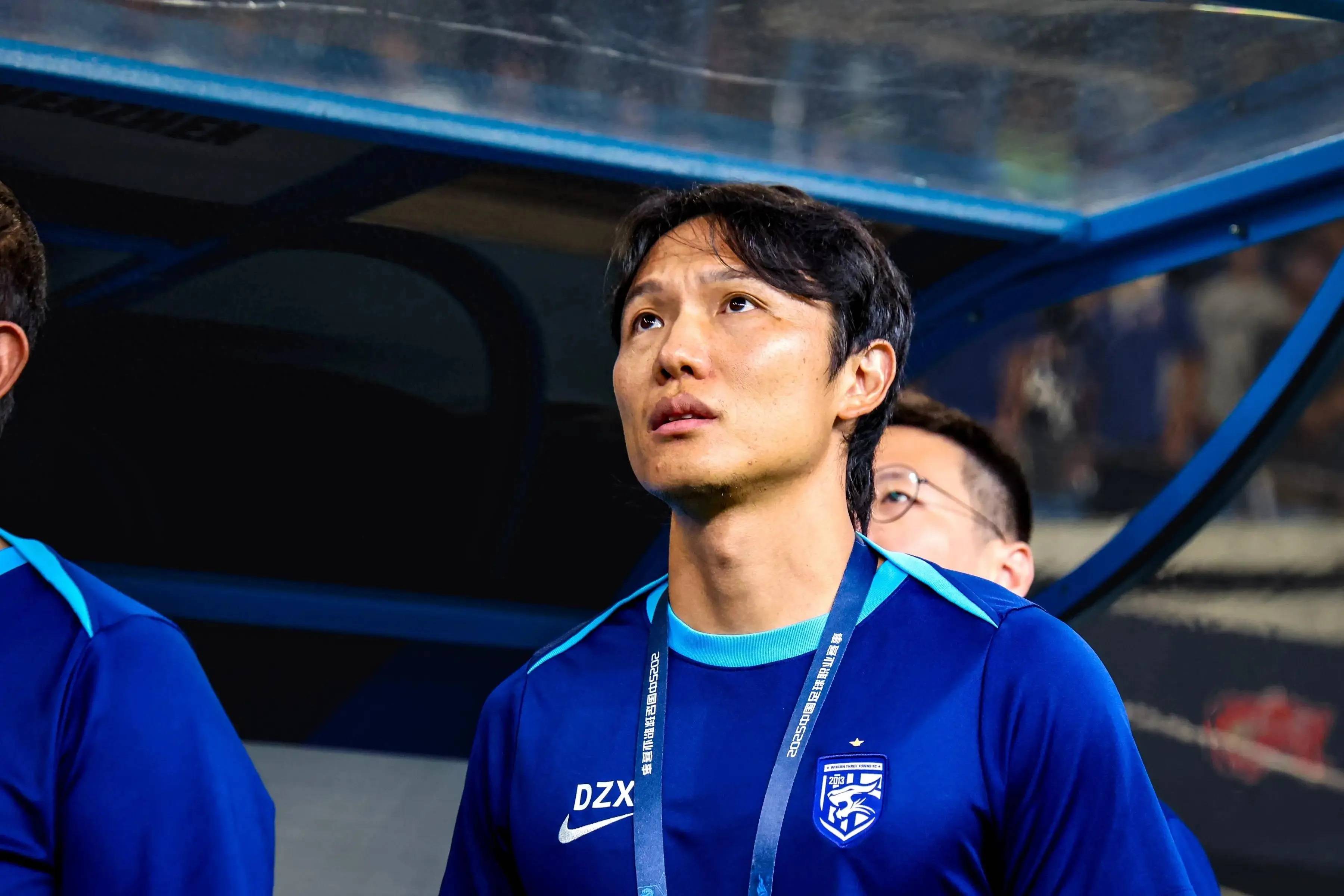 包含里程碑夜！武汉三镇防线松动，德国杯关键时刻刷纪录，引发热议，临场指挥获称赞的词条-亚博棋牌